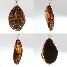 画像2: アンバー ペンダントトップ SV925 リトアニア産 【一点もの】 Amber 天然アンバー 琥珀 内包物 植物 天然石 パワーストーン カラーストーン (2)