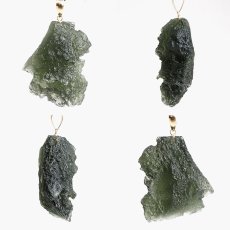 画像2: モルダバイト ペンダントトップ K18 チェコ産 ラフ 原石【一点もの】Moldavite 日本製 自社製 モルダヴ石 希少 レア 浄化 天然石 パワーストーン カラーストーン (2)
