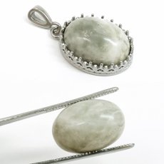 画像3: 糸魚川翡翠 ルース 新潟県産 18×13mm オーバル カボション Itoigawa Jade 日本銘石 正規代理店 日本製 自社製 翡翠 ひすい 国石 希少 鉱物 パワーストーン 天然石 (3)