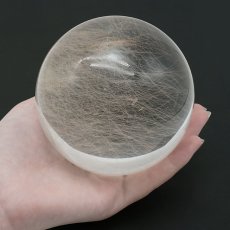 画像5: ルチルクォーツ 丸玉 90mm ブラジル産 スフィア 【 一点もの 】 Rutile quartz 希少 針水晶 ルチル 鉱物 浄化 お守り 風水 オブジェ 幸運 開運 運気 天然石 パワーストーン (5)