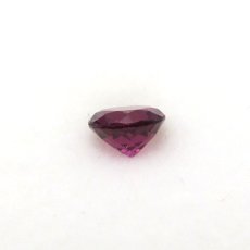 画像2: パープルガーネット ルース 【一点もの】 マダガスカル産 紫 パープル 石榴石 希少 一月誕生石 Rhodolite garnet 0.8ct (2)