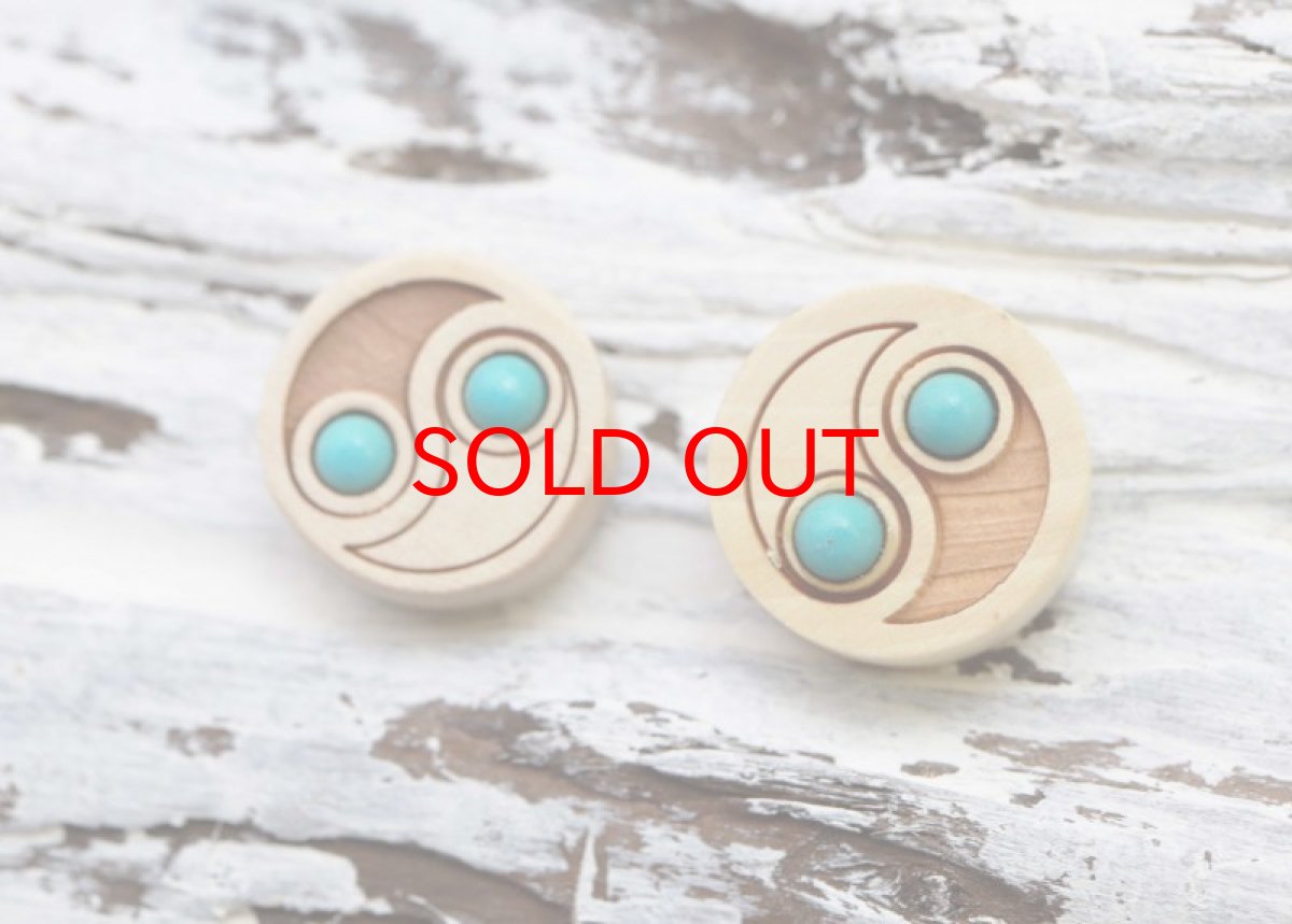 画像2: 【一粒売り】 ウッドビーズ 八掛 柘植 box wood フェイクターコイズ 約14mm 天然木 風水 ハンドメイド アクセサリーパーツ ナチュラル 品番:10876 (2)