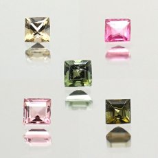 画像2: トルマリン マルチ ルース Box Tourmaline ルースセット ルースボックス 【 四角5色セット 】ブラジル産 天然石 パワーストーン (2)