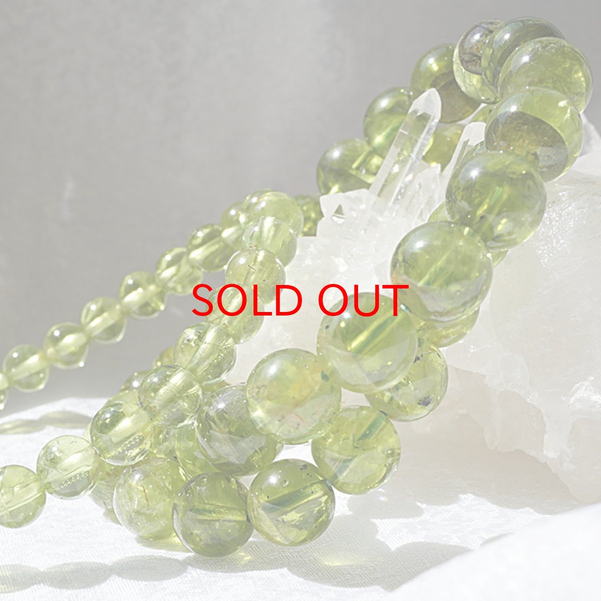 画像4: ペリドットブレスレット 6mm玉 ブレスレット ブレス パキスタン産 【 一点もの 】 ペリドット 希少 天然石ブレスレット パワーストーンブレスレットパワーストーン お守り 浄化 天然石 (4)