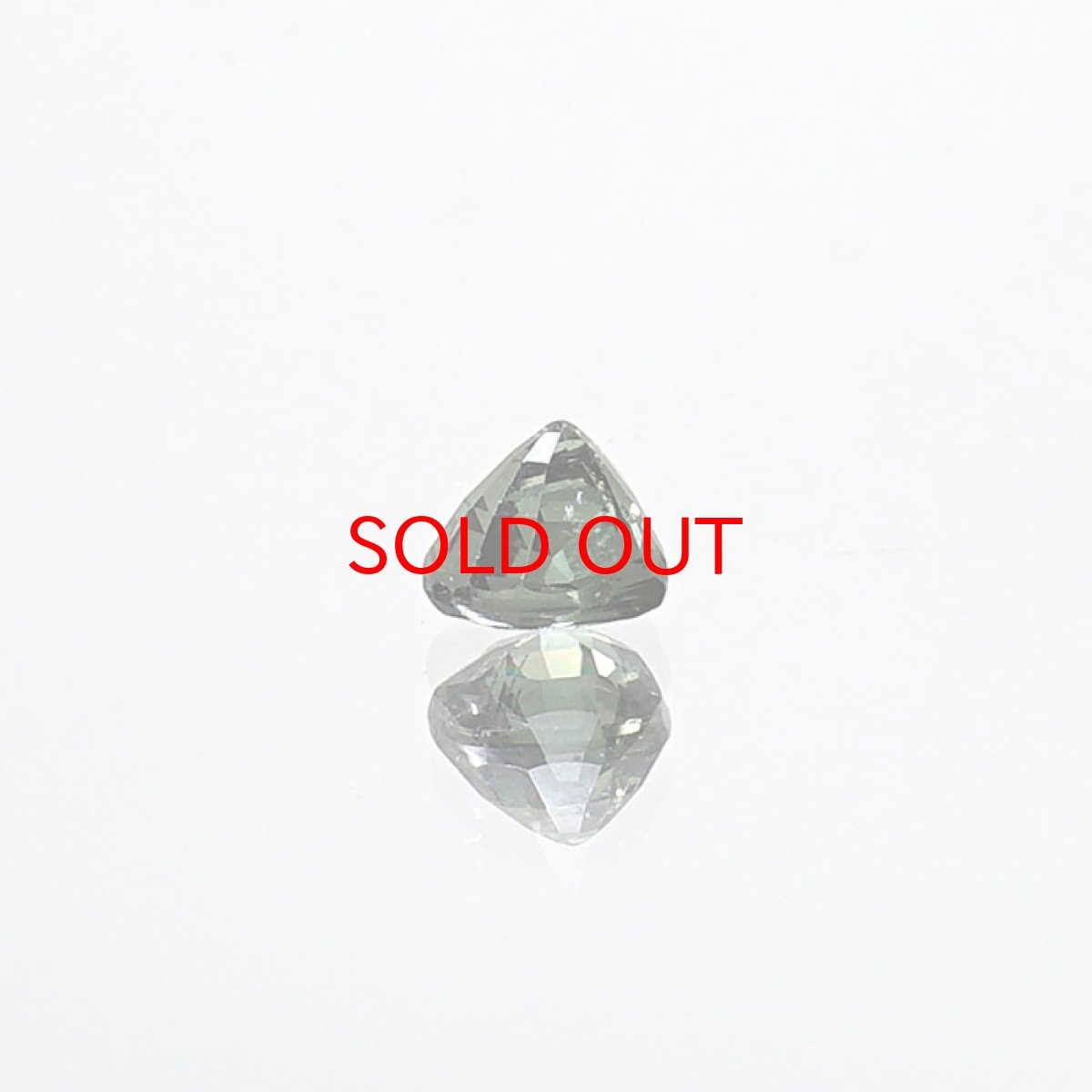 画像4: カラーチェンジガーネット ガーネット ハート ベキリーブルー  ルース 0.94ct マダガスカル産【 1点物 】裸石 希少石 ハンドメイド材料 ペンダント ピアス イヤリング 指輪 オリジナルアクセサリー 宝石 jewelry  天然石 パワーストーン (4)