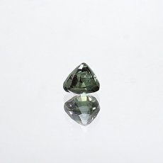 画像4: カラーチェンジガーネット ガーネット ハート ベキリーブルー  ルース 0.94ct マダガスカル産【 1点物 】裸石 希少石 ハンドメイド材料 ペンダント ピアス イヤリング 指輪 オリジナルアクセサリー 宝石 jewelry  天然石 パワーストーン (4)