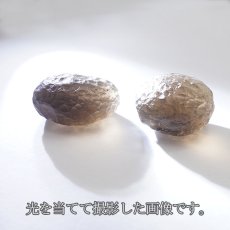 画像3: コロンビアナイト バラ石 コロンビア産 6g 【希少】 一粒売り 天然ガラス 超希少原石 天然石 パワーストーン (3)