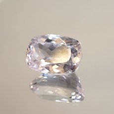 画像3: クンツァイト  ルース 19.15ct   ブラジル産【 1点物 】Kunzite リシア輝石 スポデューメン  裸石 希少石 ハンドメイド材料 ペンダント  指輪 オリジナルアクセサリー 宝石 jewelry  天然石 パワーストーン (3)