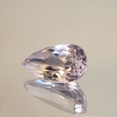 画像3: クンツァイト  ルース 18.20ct  ブラジル産【 1点物 】Kunzite リシア輝石 スポデューメン  裸石 希少石 ハンドメイド材料 ペンダント  指輪 オリジナルアクセサリー 宝石 jewelry  天然石 パワーストーン (3)