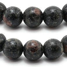 画像2: 【 日本の石 】 ブラックハイドガーネット Sランク ブレスレット 8mm 愛媛県産 Black HIde Garnet お守り 浄化 天然石 パワーストーン 日本銘石 (2)