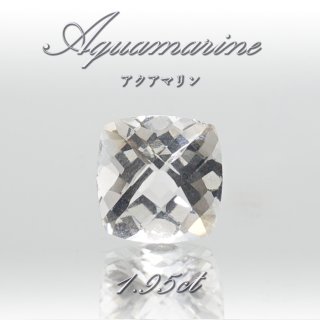 3月の誕生石 幸せな結婚を象徴する石