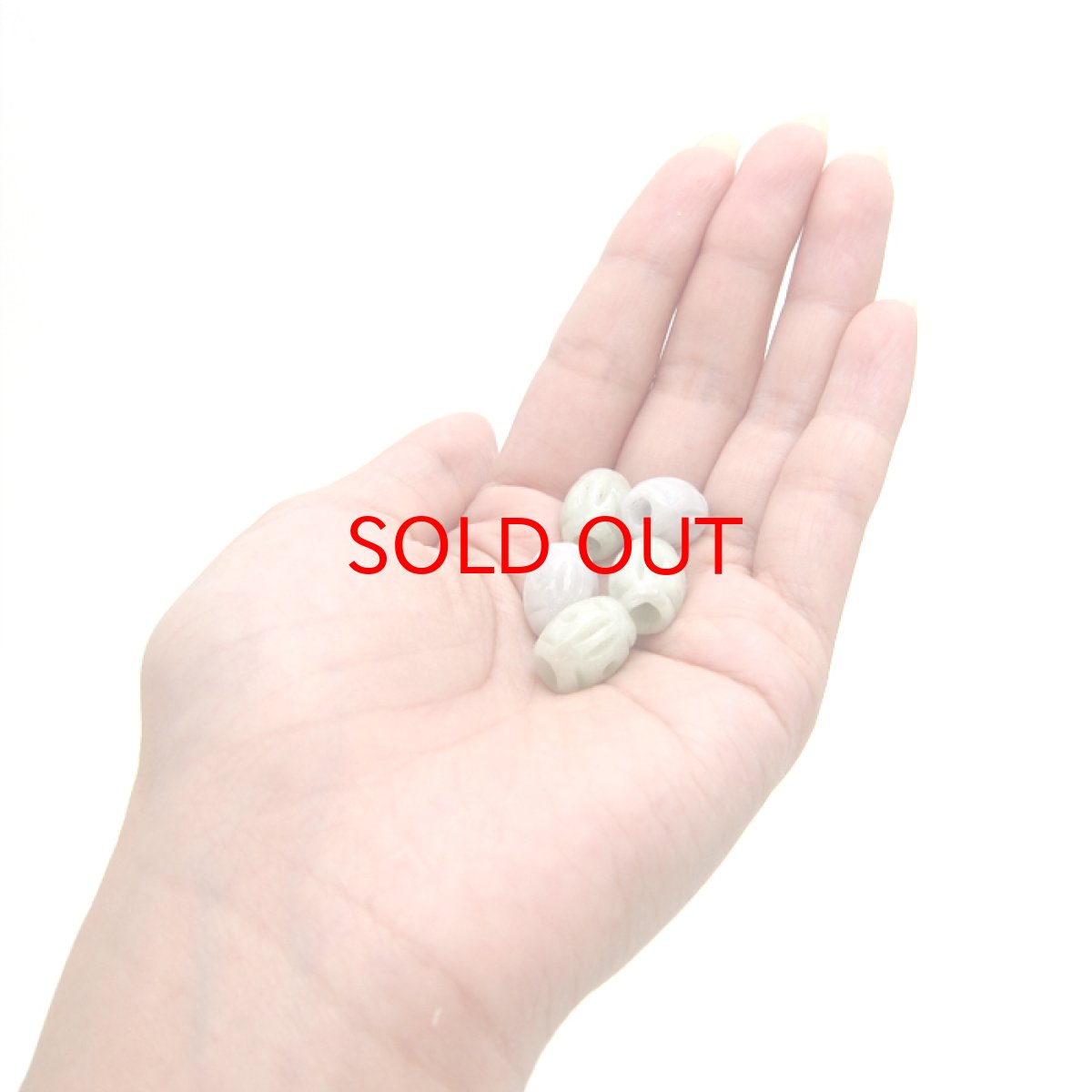 画像4: 【 一粒売り 】 翡翠  ビーズ 彫り物 約13mm ミャンマー産 Jade Jadeite ひすい ヒスイ お守り 天然石 パワーストーン 日本製 (4)