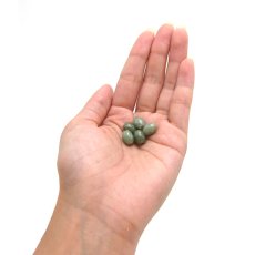 画像3: 【 一粒売り 】 翡翠  ビーズ 彫り物 約9.5mm ミャンマー産 Jade Jadeite ひすい ヒスイ お守り 天然石 パワーストーン 日本製 (3)