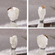 画像2: フェナカイト ラフ 原石 ペンダントトップ K18 7.15ct 日本製 AAランク 【1点もの 】ロシア産 ラフ原石 Phenakite 希少石 レア  誕生石 天然石 原石アクセサリー フェナス石 鉱物 pendant ネックレス 【 送料無料 】パワーストーン 浄化 お守り 天然石 (2)