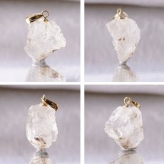 画像2: フェナカイト ラフ 原石 ペンダントトップ K18 4.9ct AAランク 日本製 【 1点もの 】ロシア産 ラフ原石 Phenakite 希少石 レア  誕生石 天然石 原石アクセサリー フェナス石 鉱物 pendant ネックレス 【 送料無料 】パワーストーン 浄化 お守り 天然石 カラーストーン (2)