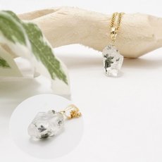 画像3: フェナカイト ラフ 原石 ペンダントトップ K18 3.35ct AAAランク 日本製 【 1点もの 】ロシア産 ラフ原石 Phenakite 希少石 レア  誕生石 天然石 原石アクセサリー フェナス石 鉱物 pendant ネックレス 【 送料無料 】パワーストーン 浄化 お守り 天然石 カラーストーン (3)