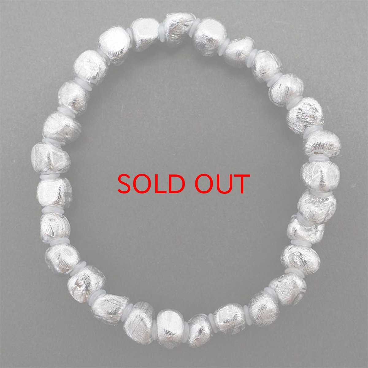 画像3: 【一点物】 ギベオンブレスレット タンブル型 約6.8〜8.4mm ギベオン メッキ加工 ナミビア産  宇宙のパワー 隕石 チャネリング 浄化 天然石 パワーストーン カラーストーン (3)