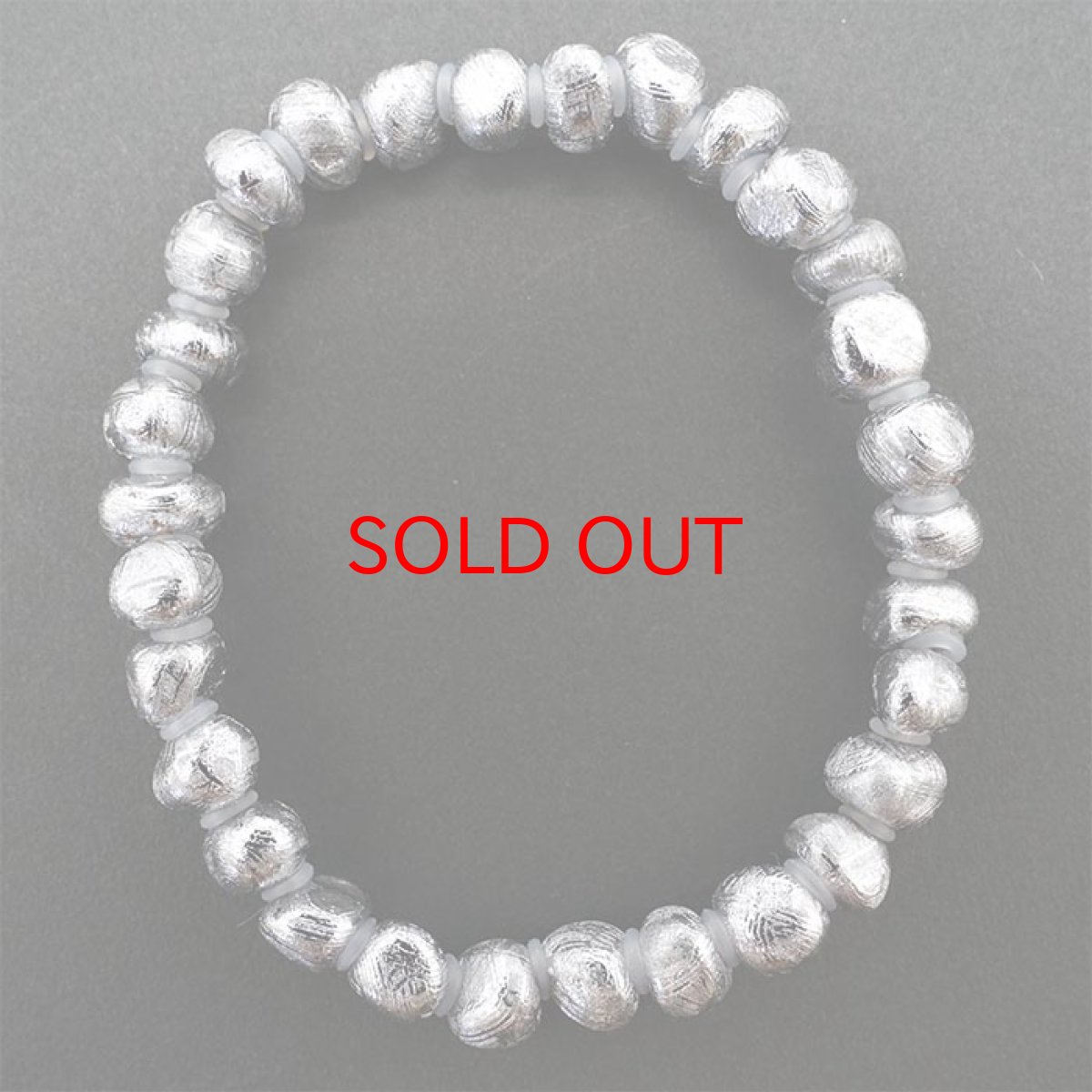 画像3: 【一点物】 ギベオンブレスレット タンブル型 約6.6〜8.5mm ギベオン メッキ加工 ナミビア産  宇宙のパワー 隕石 チャネリング 浄化 天然石 パワーストーン カラーストーン (3)