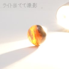 画像3: タイガーアンバー 丸玉 インドネシア産 丸玉 14mm 【 一点もの 】amber アンバー スマトラ琥珀 植物の化石 天然石 パワーストーン カラーストーン (3)