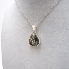 画像5: アストロフィライト ペンダントトップ ロシア産 Astrophyllite 日本製 SV925 【 1点もの 】 ネックレス ペンダント シルバー necklace pendant 浄化 お守り 天然石 パワーストーン カラーストーン (5)