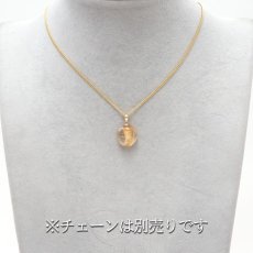 画像3: ラビットヘアールチル ペンダントトップ K18 ブラジル産 【 1点もの 】 金紅石入り水晶 黄金色 日本製 ゴールド ルチル ネックレス ペンダント 浄化 お守り 天然石 パワーストーン カラーストーン (3)