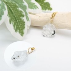 画像3: フェナカイト ラフ 原石 ペンダントトップ K18 9.1ct AAランク 日本製 【 1点もの 】ロシア産 ラフ原石 Phenakite 希少石 レア  誕生石 天然石 原石アクセサリー フェナス石 鉱物 pendant ネックレス 【 送料無料 】パワーストーン 浄化 お守り 天然石 カラーストーン (3)