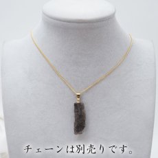 画像5: 【 一点物 】 【 日本の石 】 黒平水晶 ペンダントトップ 山梨県産 日本製 白水晶 Kurobera Quartz ゴールド お守り 浄化 国産水晶 天然石 パワーストーン 日本銘石 カラーストーン 黒平 水晶 (5)