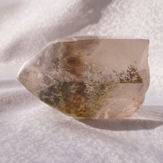 画像2: ガーデンクォーツ  ポイント 原石 六角柱 【 一点もの 】 Garden quartz 庭園水晶 水晶 ブラジル産 浄化 空間 リフレッシュ パワーチャージ 【 送料無料 】天然石 パワーストーン カラーストーン (2)