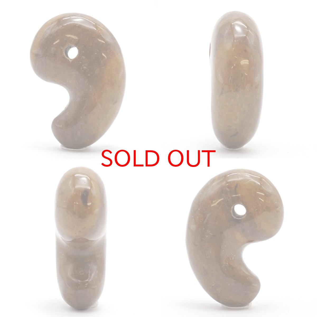 画像2: 日本の石 佐渡油布黄玉 勾玉 30mm 新潟県 天然石 パワーストーン 厄除け 結 縁起 神話 三種の神器 宿り カラーストーン (2)