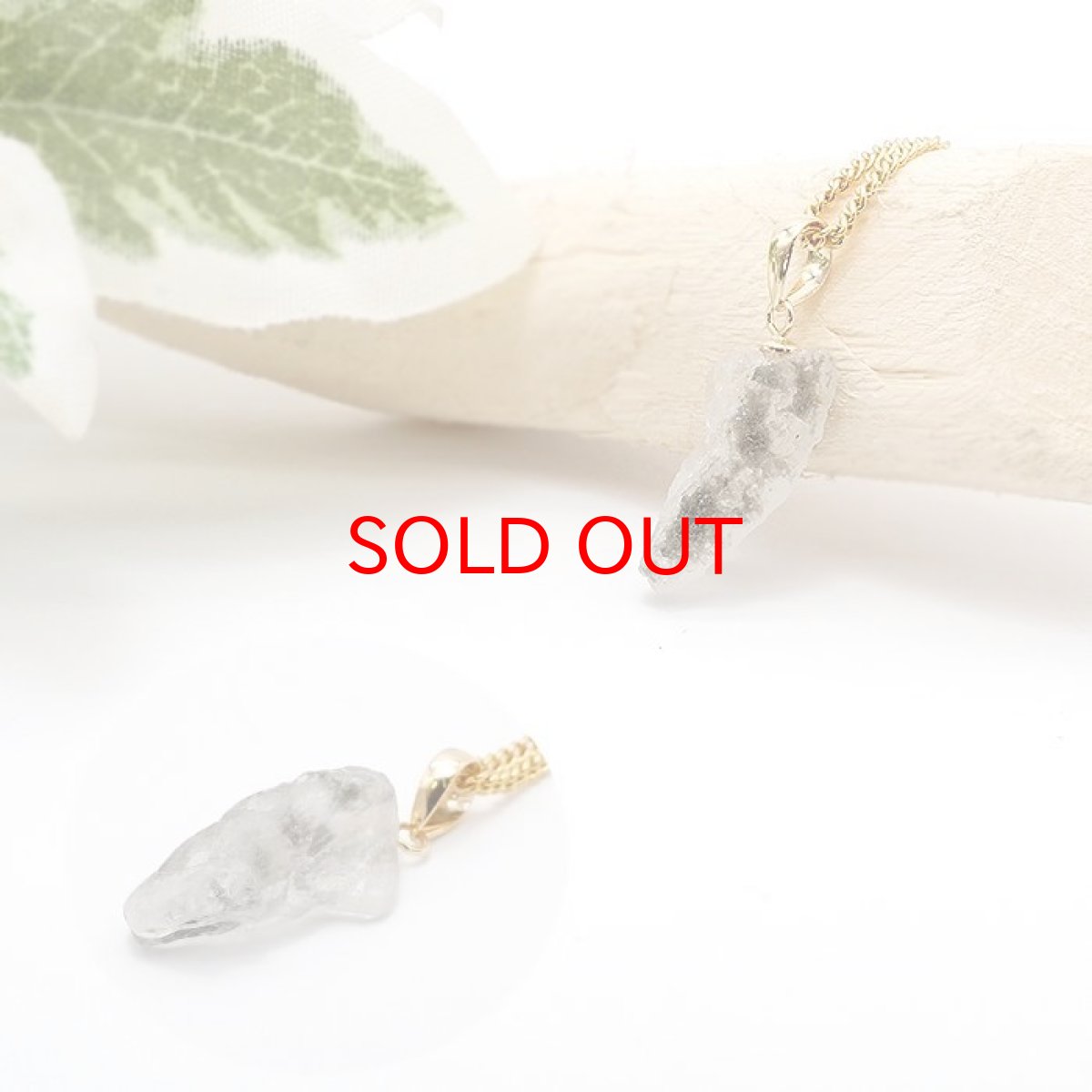 画像3: フェナカイト ラフ 原石 ペンダントトップ K18 3.5ct 日本製 【 1点もの 】ロシア産 ラフ原石 Phenakite 希少石 レア  誕生石 天然石 原石アクセサリー フェナス石 鉱物 pendant ネックレス 【 送料無料 】パワーストーン 浄化 お守り 天然石 カラーストーン (3)