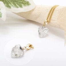 画像3: フェナカイト ラフ 原石 ペンダントトップ K18 2.4ct AAAランク 日本製 【 1点もの 】ロシア産 ラフ原石 Phenakite 希少石 レア  誕生石 天然石 原石アクセサリー フェナス石 鉱物 pendant ネックレス 【 送料無料 】パワーストーン 浄化 お守り 天然石 カラーストーン (3)