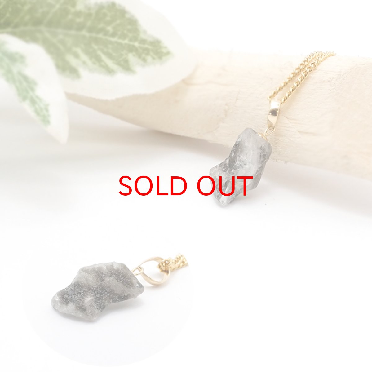 画像3: フェナカイト ラフ 原石 ペンダントトップ K18 3.2ct 日本製 【 1点もの 】ロシア産 ラフ原石 Phenakite 希少石 レア  誕生石 天然石 原石アクセサリー フェナス石 鉱物 pendant ネックレス 【 送料無料 】パワーストーン 浄化 お守り 天然石 カラーストーン (3)