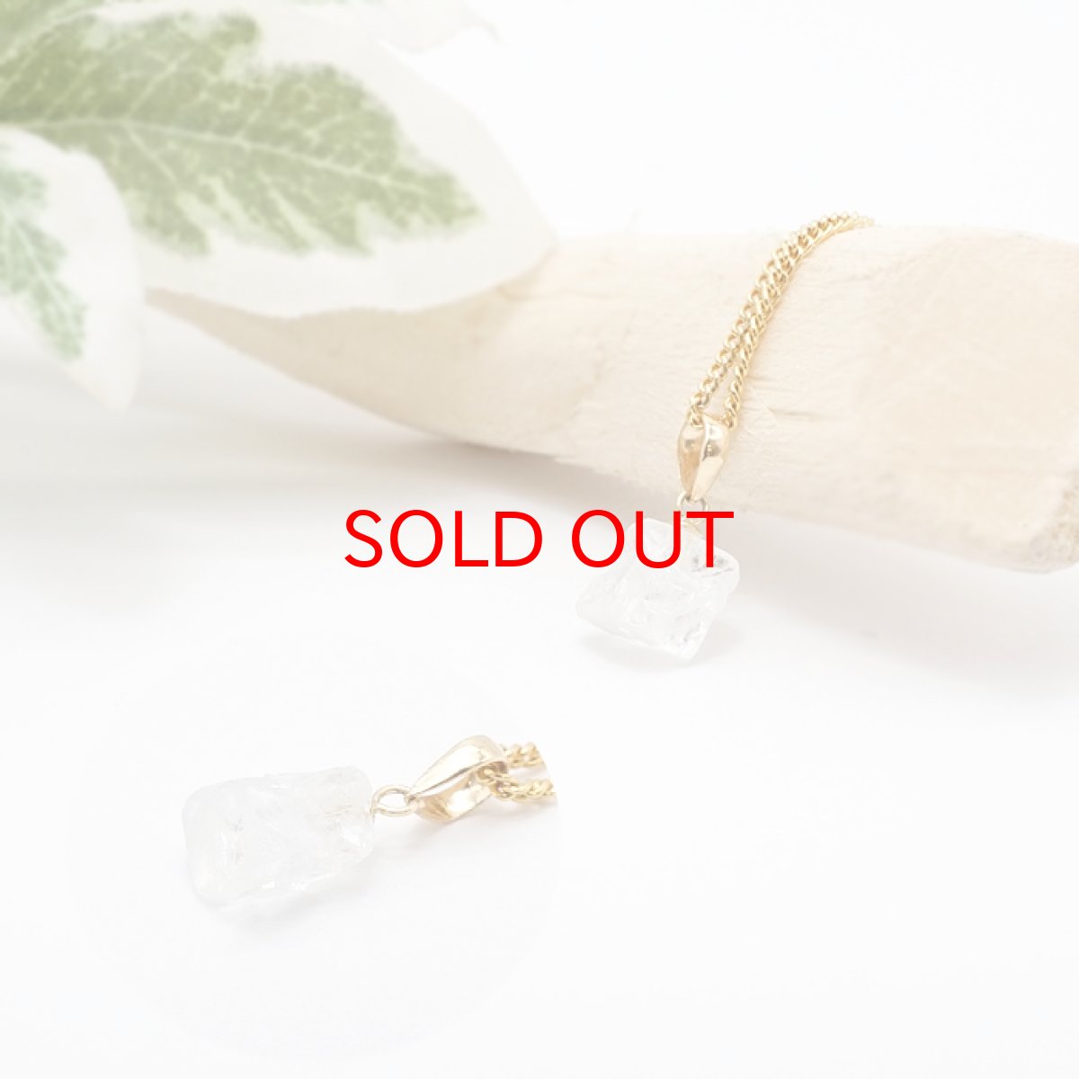 画像3: フェナカイト ラフ 原石 ペンダントトップ K18 2.2ct Sランク 日本製 【 1点もの 】ロシア産 ラフ原石 Phenakite 希少石 レア  誕生石 天然石 原石アクセサリー フェナス石 鉱物 pendant ネックレス 【 送料無料 】パワーストーン 浄化 お守り 天然石 カラーストーン (3)