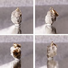 画像2: フェナカイト ラフ 原石 ペンダントトップ K18 2.3ct 日本製 【 1点もの 】ロシア産 ラフ原石 Phenakite 希少石 レア  誕生石 天然石 原石アクセサリー フェナス石 鉱物 pendant ネックレス 【 送料無料 】パワーストーン 浄化 お守り 天然石 カラーストーン (2)