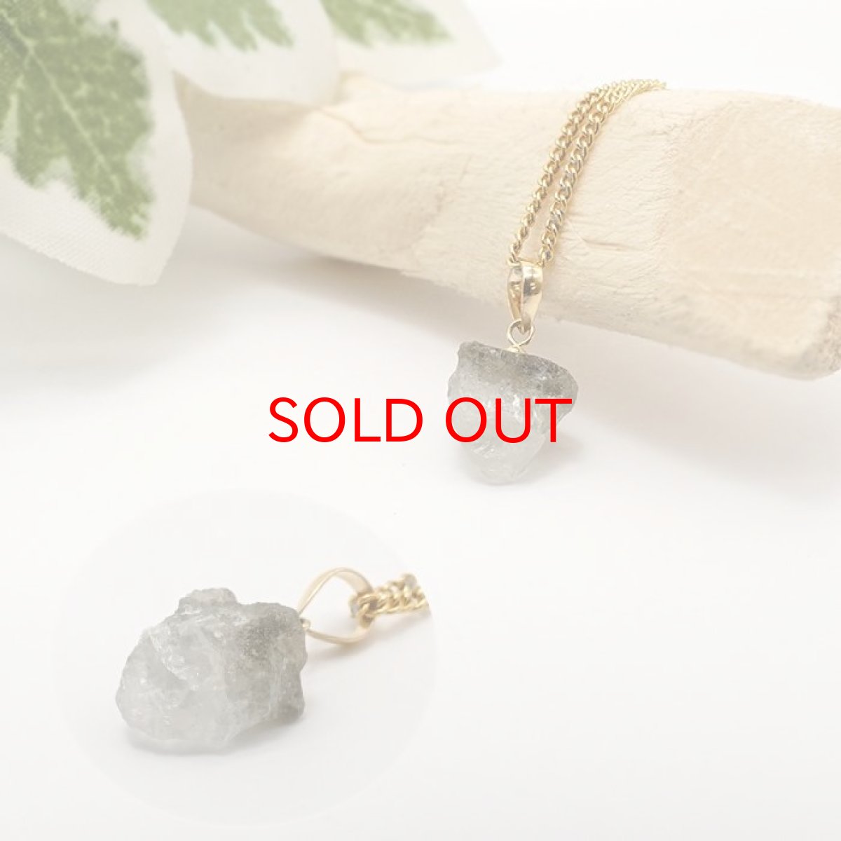 画像4: フェナカイト ラフ 原石 ペンダントトップ K18 3.2ct AAランク 日本製 【 1点もの 】ロシア産 ラフ原石 Phenakite 希少石 レア  誕生石 天然石 原石アクセサリー フェナス石 鉱物 pendant ネックレス 【 送料無料 】パワーストーン 浄化 お守り 天然石 カラーストーン (4)