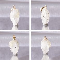 画像2: フェナカイト ラフ 原石 ペンダントトップ K18 3.7ct  A ランク 日本製 【 1点もの 】ロシア産 ラフ原石 Phenakite 希少石 レア  誕生石 天然石 原石アクセサリー フェナス石 鉱物 pendant ネックレス 【 送料無料 】パワーストーン 浄化 お守り 天然石 カラーストーン (2)