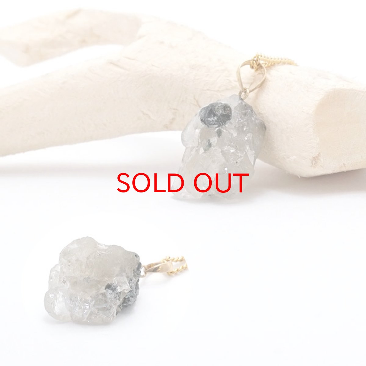 画像3: フェナカイト ラフ 原石 ペンダントトップ K18 10.22ct Aランク 日本製 【 1点もの 】ロシア産 ラフ原石 Phenakite 希少石 レア  誕生石 天然石 原石アクセサリー フェナス石 鉱物 pendant ネックレス 【 送料無料 】パワーストーン 浄化 お守り 天然石 カラーストーン (3)