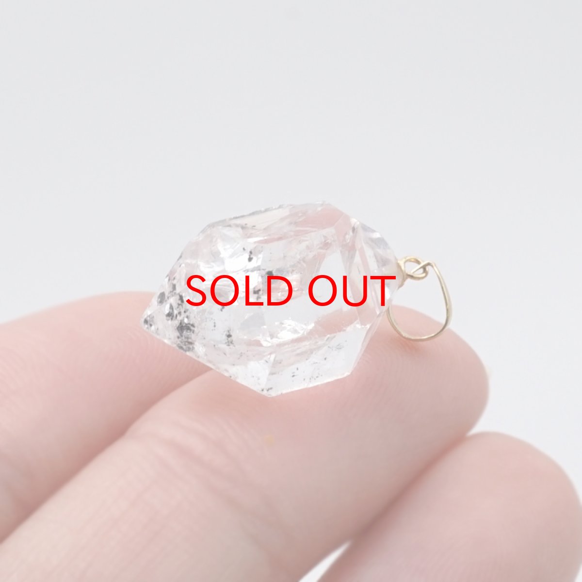 画像4: ハーキマーダイヤモンド ペンダントトップ 【 レインボー入り 】 K18 アメリカ産 ドリームクリスタル ダイヤモンド 水晶 出産御守り 稀少価値 【 一点もの 】 日本製 天然石アクセサリー ペンダント トップ ネックレス パワーストーン 浄化 お守り 天然石 (4)