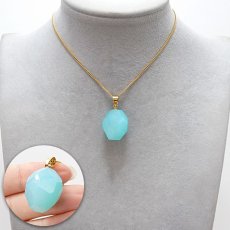 画像4: 【 ラフストーン 】 シーブルーカルセドニー ペンダントトップ ブラジル産 Sea Blue chalcedony 日本製 自社製 原石 ペンダント ネックレス トップ 天然石 パワーストーン カラーストーン (4)