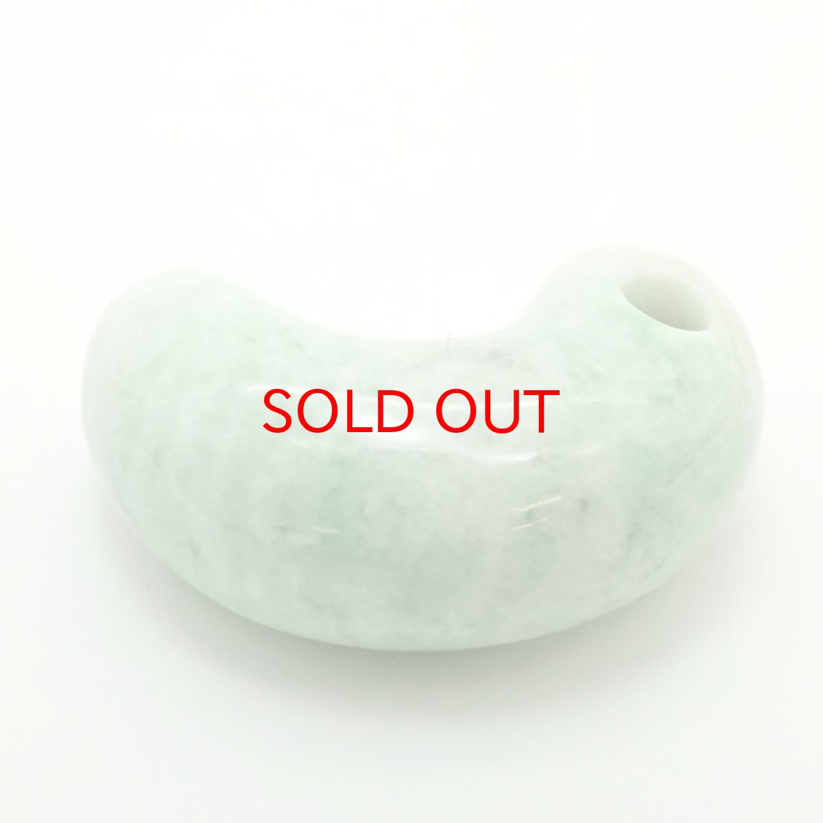 画像2: 【一点物】 【希少】 糸魚川翡翠 勾玉 20.6g 新潟県  幸運 ひすい ヒスイ 国石 パワーストーン 天然石 硬玉 ジェダイド  5月誕生石 糸魚川ひすい 健康運 お守り カラーストーン (2)