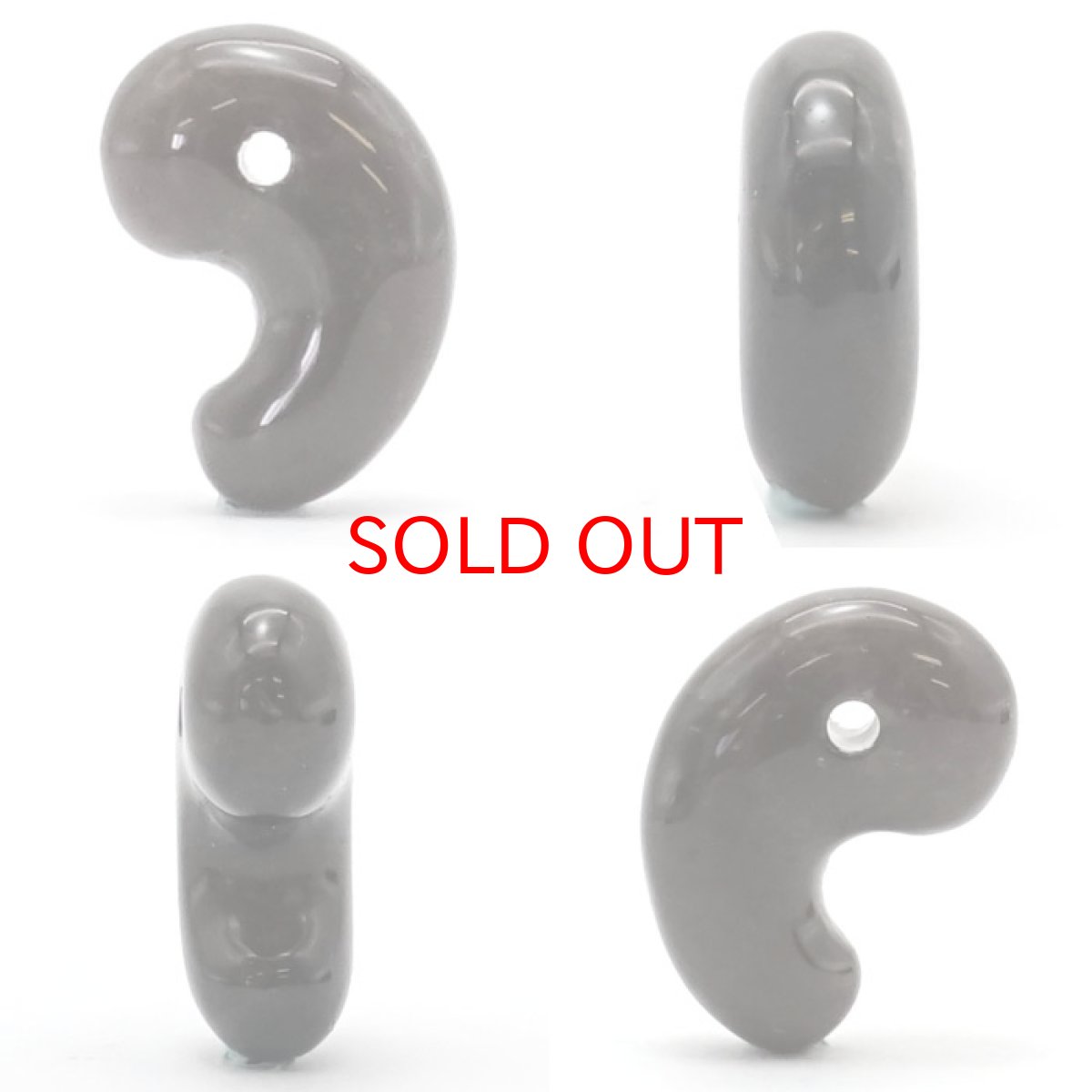 画像2: 山梨黒平黒水晶 勾玉 約22mm 【 一点もの 】 山梨県産 日本の石 稀少価値 日本銘石 国産水晶 黒平 お守り パワーストーン 天然石 カラーストーン (2)