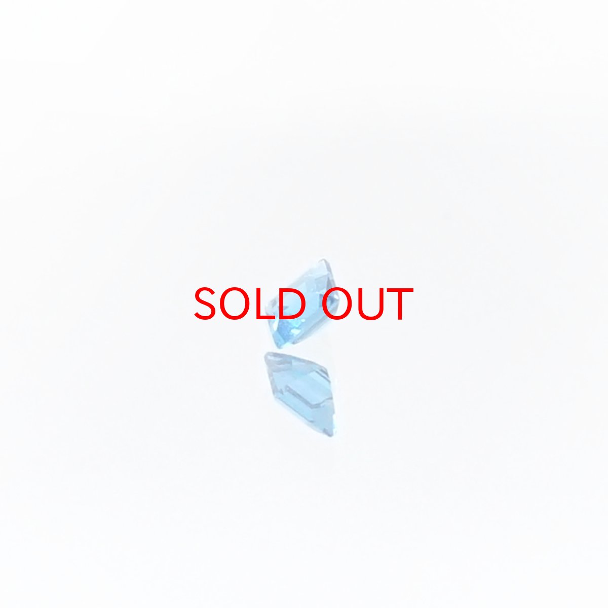 画像2: 【石の日セール 14%OFF】 【一点物】 アウイナイト アウイン ルース 0.075ct ドイツ・アイフェル産 hauynite 藍方石 天然石 カラーチェンジ パワーストーン カラーストーン (2)