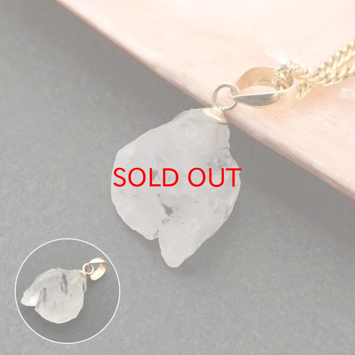 画像3: 《二次鉱床産 ナチュラル原石》 フェナカイト ラフ 原石 ペンダントトップ K18 3.2ct 日本製 【 1点もの 】ロシア産 ラフ原石 Phenakite 希少石 レア  天然石 フェナス石 鉱物 ネックレス 【 送料無料 】パワーストーン 浄化 お守り 天然石 カラーストーン (3)