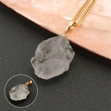 画像3: 《二次鉱床産 ナチュラル原石》 フェナカイト ラフ 原石 ペンダントトップ K18 9.3ct 日本製 【 1点もの 】ロシア産 ラフ原石 Phenakite 希少石 レア  天然石 フェナス石 鉱物 ネックレス 【 送料無料 】パワーストーン 浄化 お守り 天然石 カラーストーン (3)