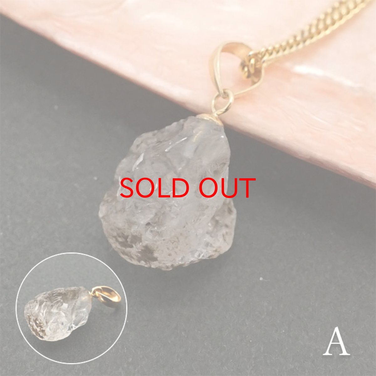 画像3: 《二次鉱床産 ナチュラル原石》 フェナカイト ラフ 原石 ペンダントトップ K18 4.8ct 日本製 【 1点もの 】ロシア産 ラフ原石 Phenakite 希少石 レア  天然石 フェナス石 鉱物 ネックレス 【 送料無料 】パワーストーン 浄化 お守り 天然石 カラーストーン (3)