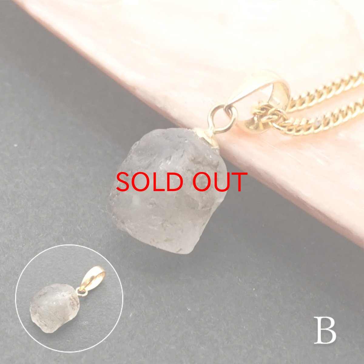 画像5: 《二次鉱床産 ナチュラル原石》 フェナカイト ラフ 原石 ペンダントトップ K18 2.7ct 日本製 【 1点もの 】ロシア産 ラフ原石 Phenakite 希少石 レア  天然石 フェナス石 鉱物 ネックレス 【 送料無料 】パワーストーン 浄化 お守り 天然石 カラーストーン (5)