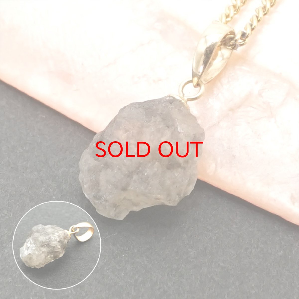 画像3: 《二次鉱床産 ナチュラル原石》 フェナカイト ラフ 原石 ペンダントトップ K18 3.3ct 日本製 【 1点もの 】ロシア産 ラフ原石 Phenakite 希少石 レア  天然石 フェナス石 鉱物 ネックレス 【 送料無料 】パワーストーン 浄化 お守り 天然石 カラーストーン (3)