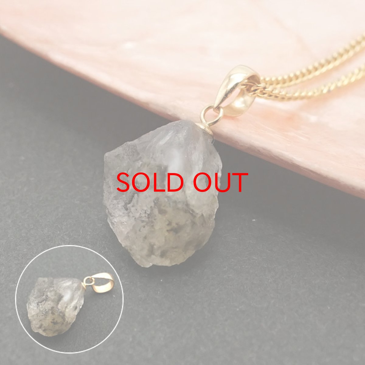 画像3: 《二次鉱床産 ナチュラル原石》 フェナカイト ラフ 原石 ペンダントトップ K18 5.5ct 日本製 【 1点もの 】ロシア産 ラフ原石 Phenakite 希少石 レア  天然石 フェナス石 鉱物 ネックレス 【 送料無料 】パワーストーン 浄化 お守り 天然石 カラーストーン (3)