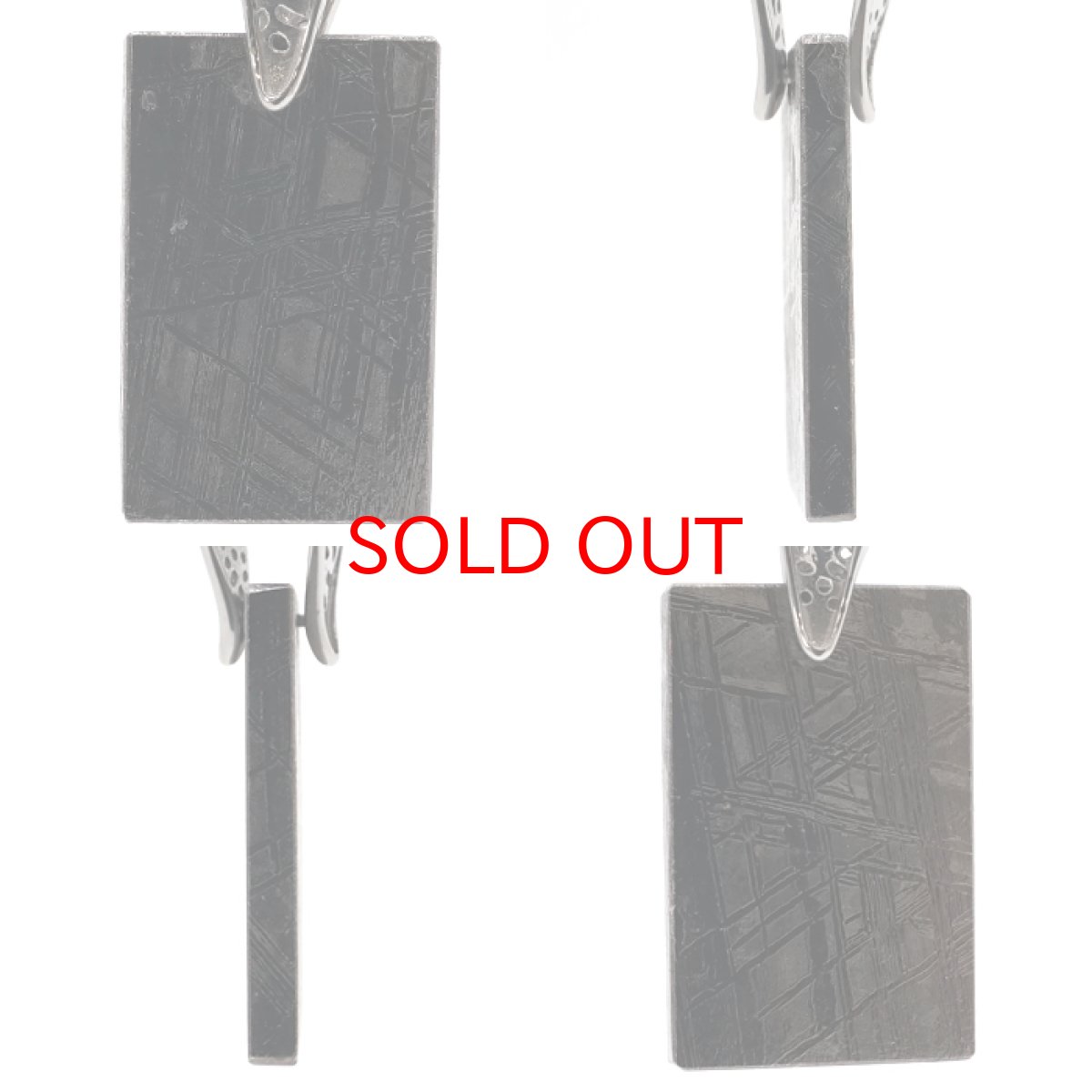 画像2: 【一点物】 ギベオン ペンダントトップ ブラック プレート ナミビア産 日本製 メッキ加工 宇宙のパワー 隕石 チャネリング 浄化 天然石 パワーストーン カラーストーン (2)