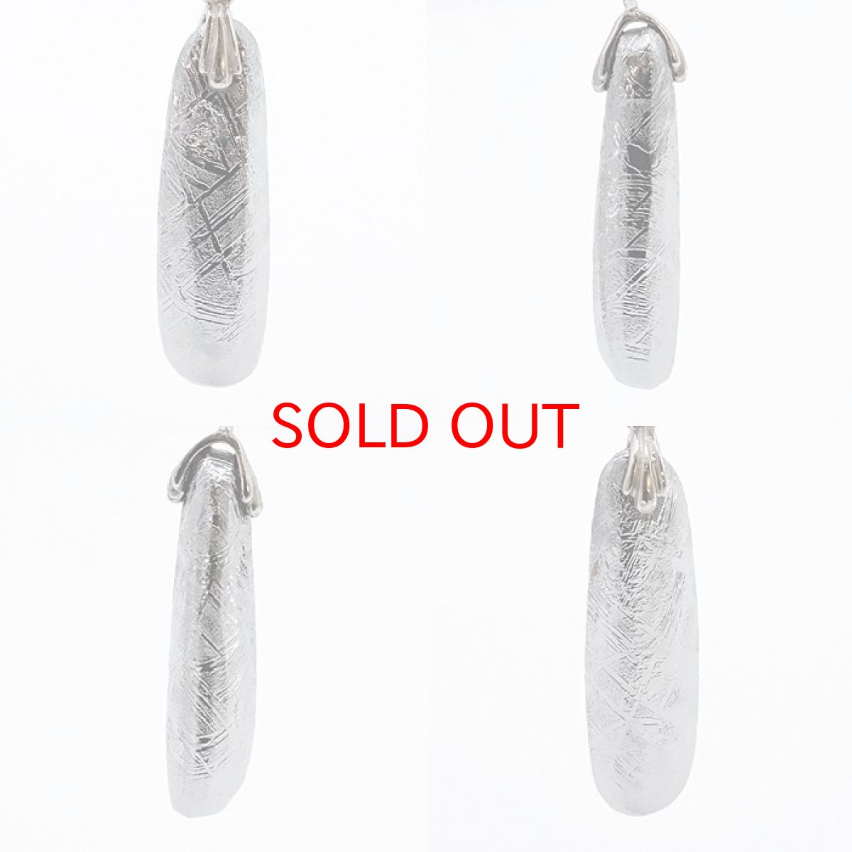 画像2: 【一点物】 ギベオン ペンダントトップ シルバー ナミビア産 日本製 メッキ加工 宇宙のパワー 隕石 チャネリング 浄化 天然石 パワーストーン カラーストーン (2)